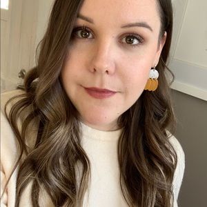 Meet your Posher, Meagan